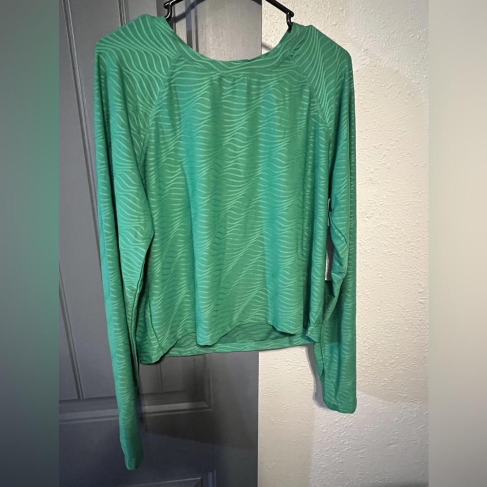 Isabella Active Wear Plus Size 1xl Brand New With tags. Pretty green color.